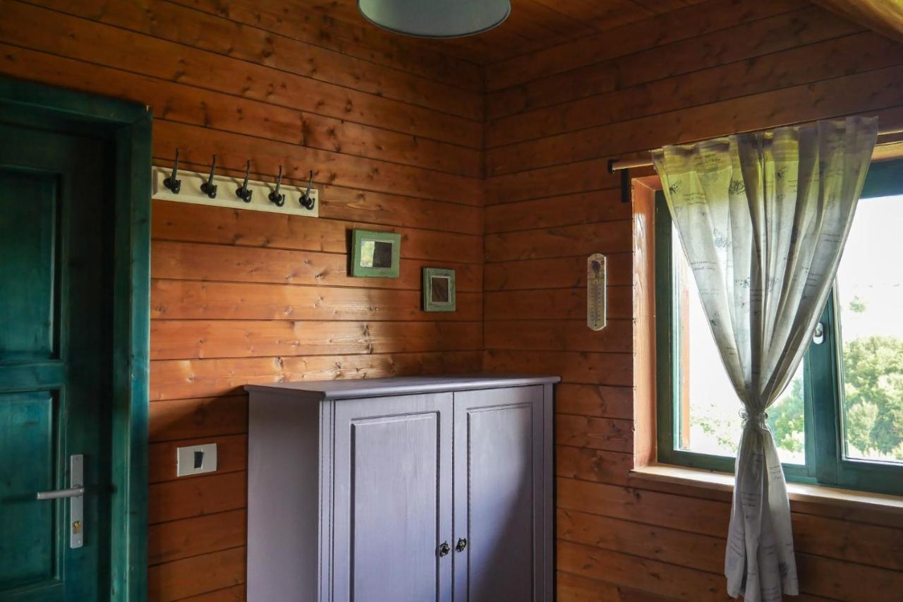 Rose Hip Hill Farm Bed & Breakfast Valea Tirnei Ngoại thất bức ảnh