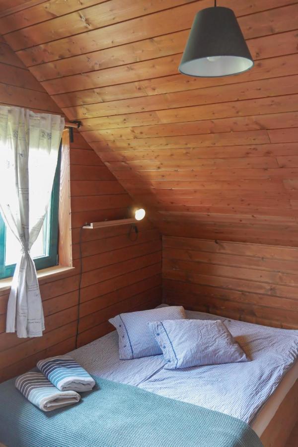 Rose Hip Hill Farm Bed & Breakfast Valea Tirnei Ngoại thất bức ảnh