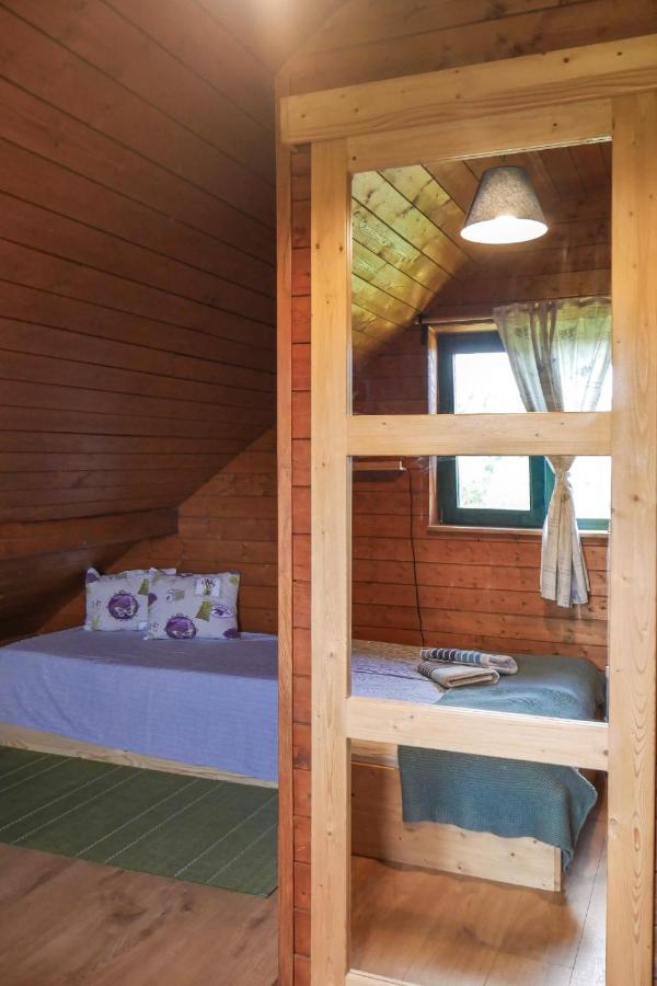 Rose Hip Hill Farm Bed & Breakfast Valea Tirnei Ngoại thất bức ảnh