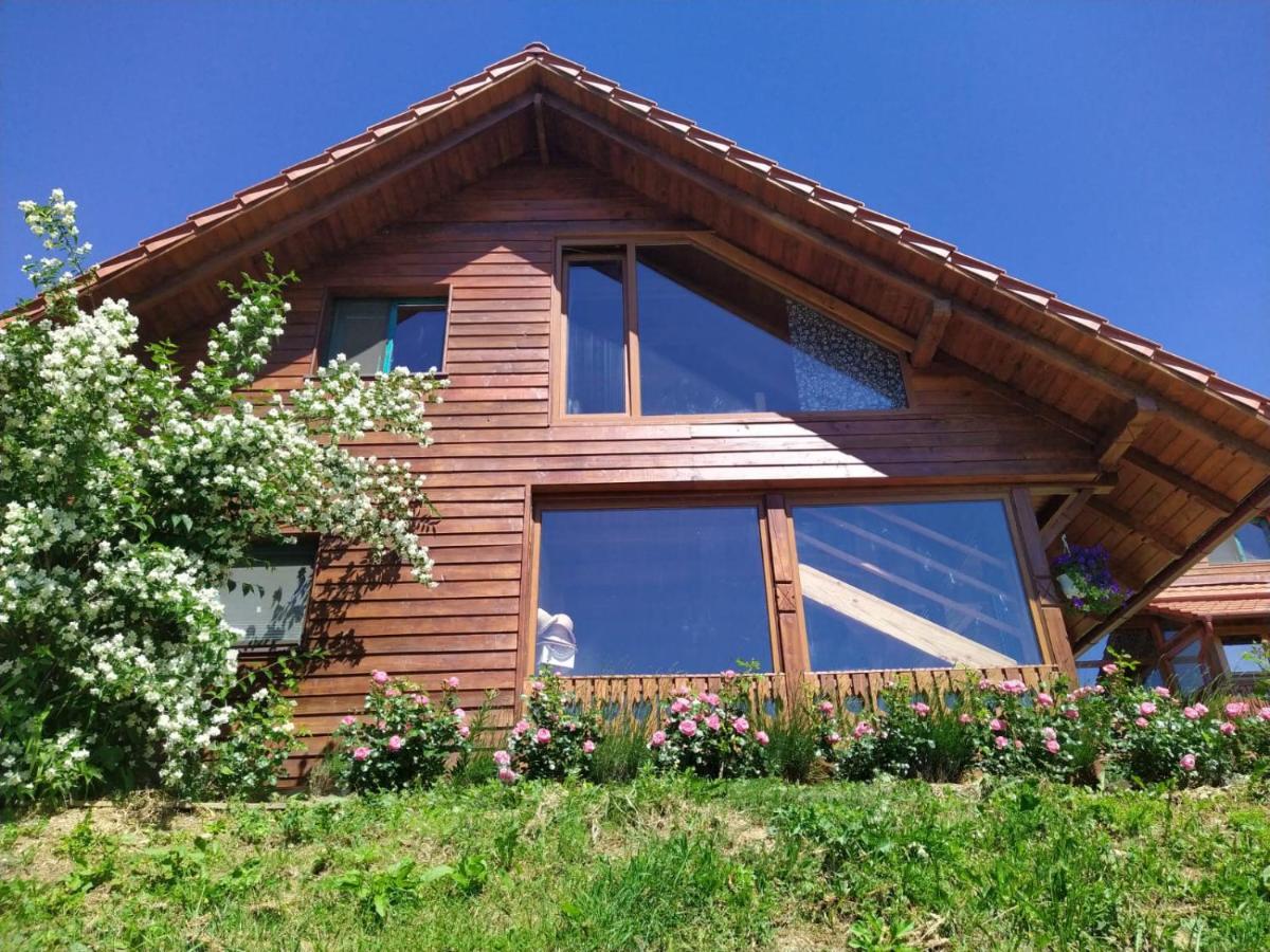 Rose Hip Hill Farm Bed & Breakfast Valea Tirnei Ngoại thất bức ảnh